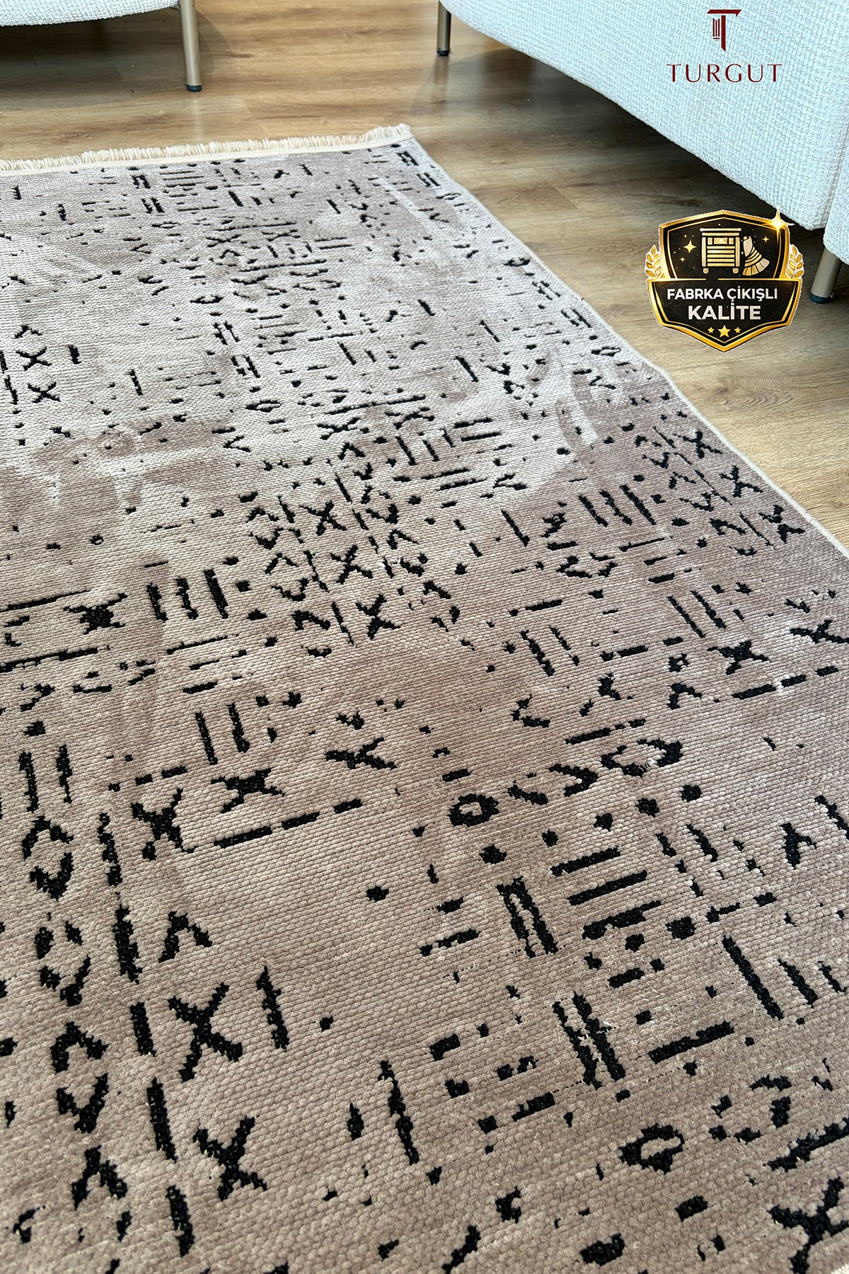 Şönil Serisi Kahverengi Yıkanabilir Kilim